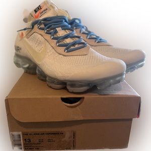 Nike Air VaporMax
Off-White (2018) (Used)